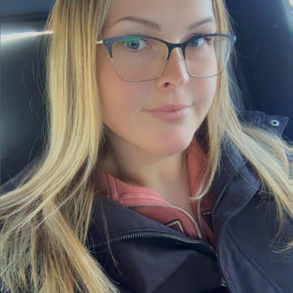 Meet your Posher, Lauren